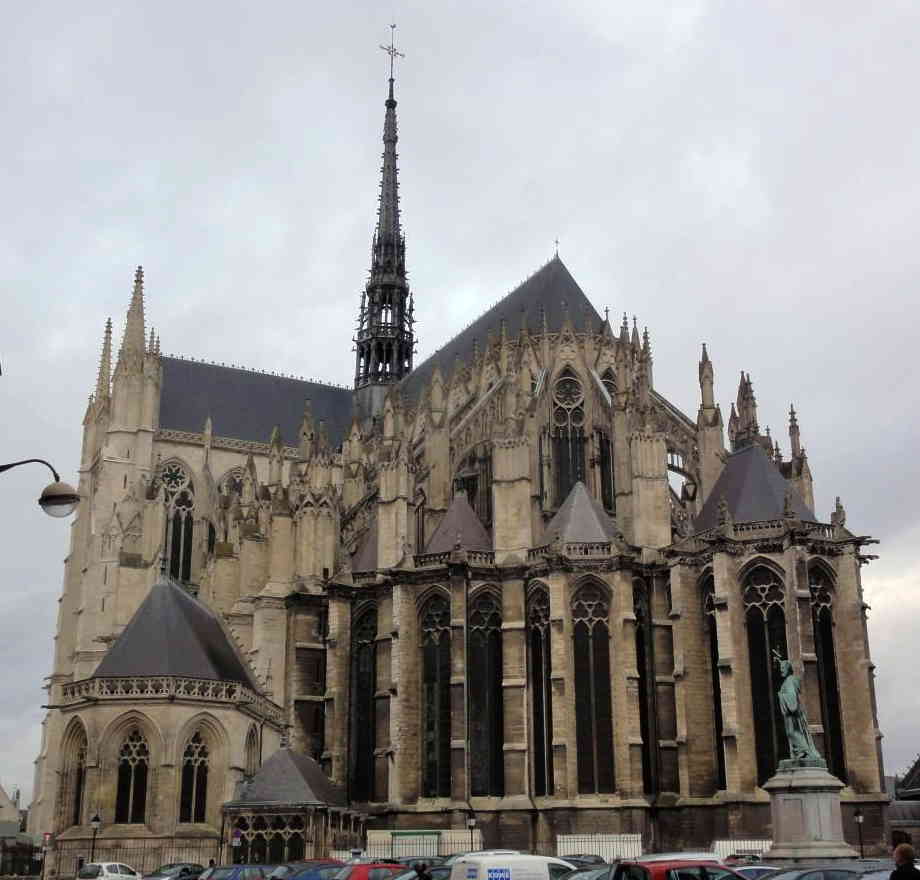 L’attribut alt de cette image est vide, son nom de fichier est Amiens.jpg.